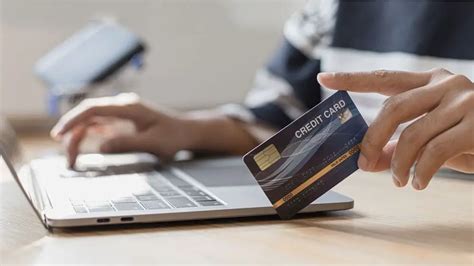 is it smart to use credit card money to invest|leverage credit cards to invest.